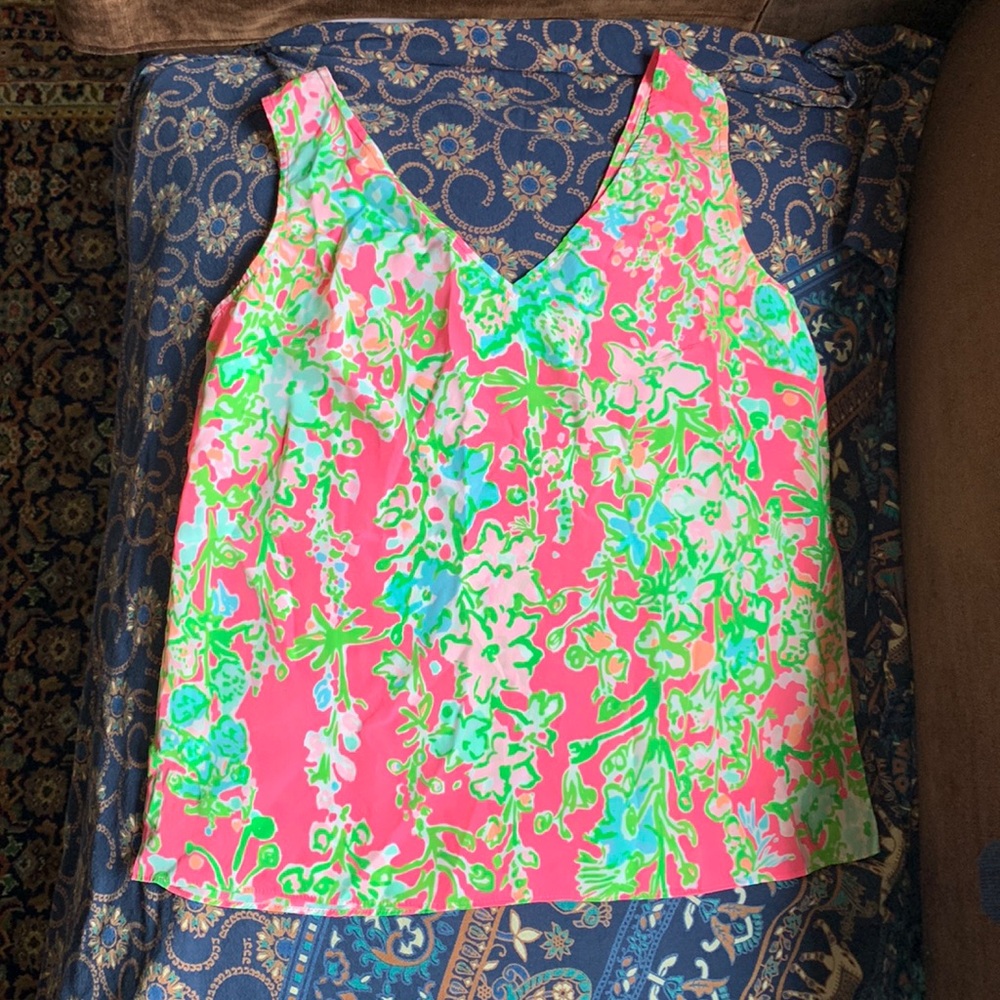 🌞🩷Iconic Silk Lilly Pulitzer Top!!